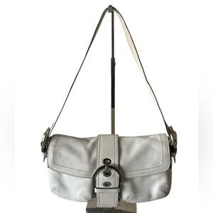 Coach Soho Shoulder bag Handbag #9434 White Leather Vintage Y2K Authentic